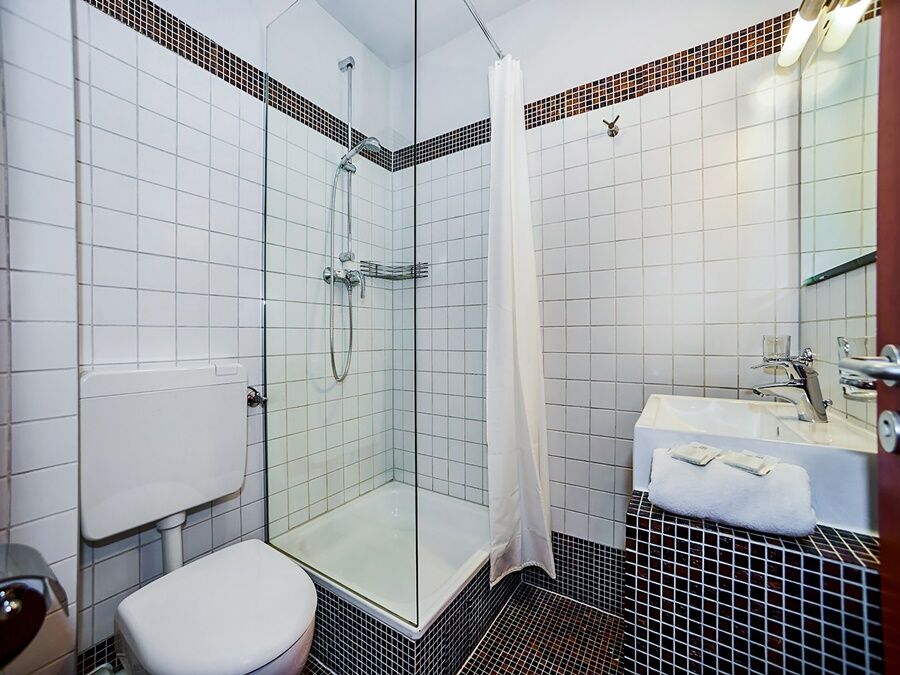Oyo Hotel Matzbach Berlim Exterior foto
